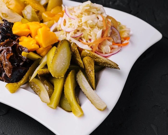 Turşu assortisi